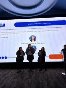 Reconocimiento Academia 4 de tamaño grande